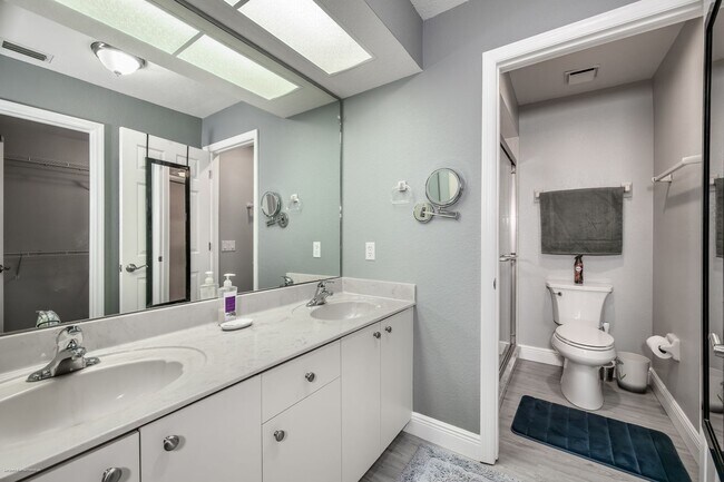 Building Photo - PRICE DROP!! FURNISHED ANNUAL RENTAL- WATERFRONT