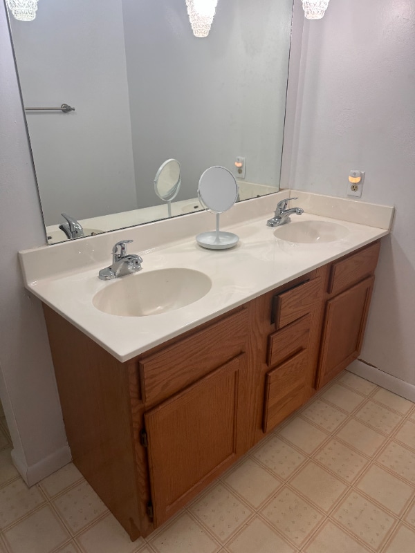 Building Photo - 661 S Fulton St