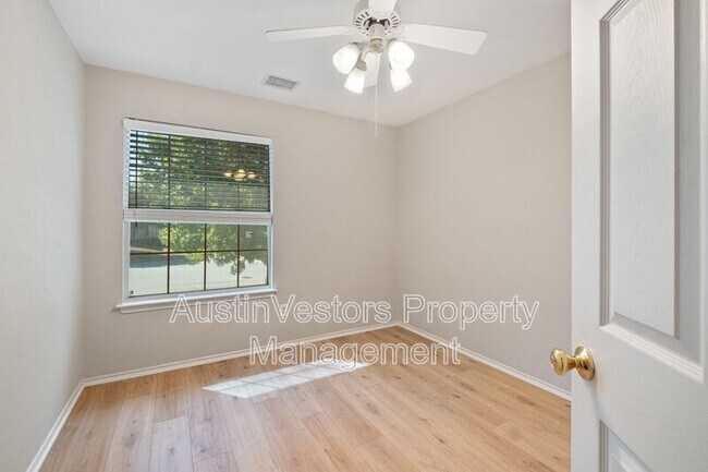 Building Photo - 808 Flatters Way