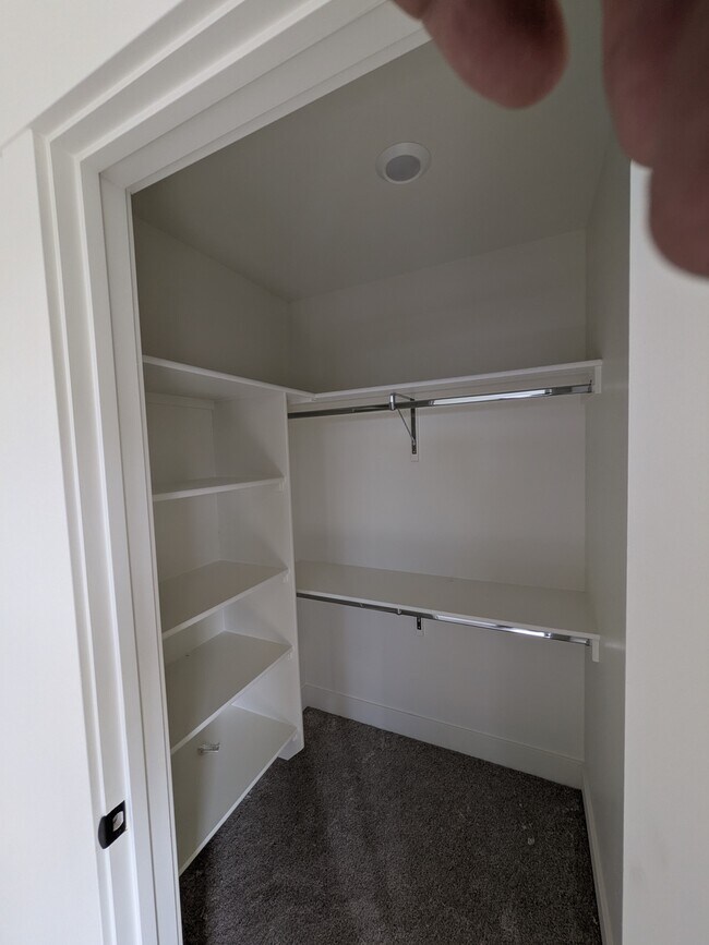 Building Photo - 4707 Highgarden Wy