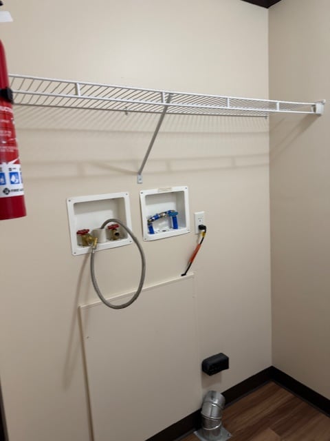 Building Photo - 4370 N Montana Ave