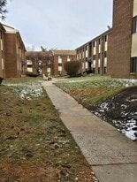 Building Photo - 9921 Bustleton Ave