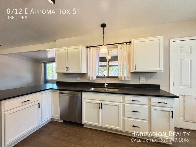 Building Photo - 8712 E Appomattox St