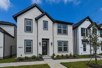 Building Photo - 14531 Durant Ln