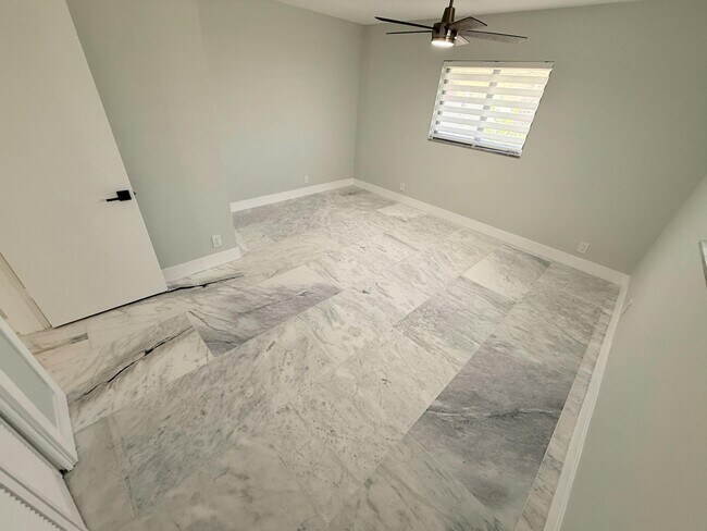 Building Photo - 4760 NW 5th Ln