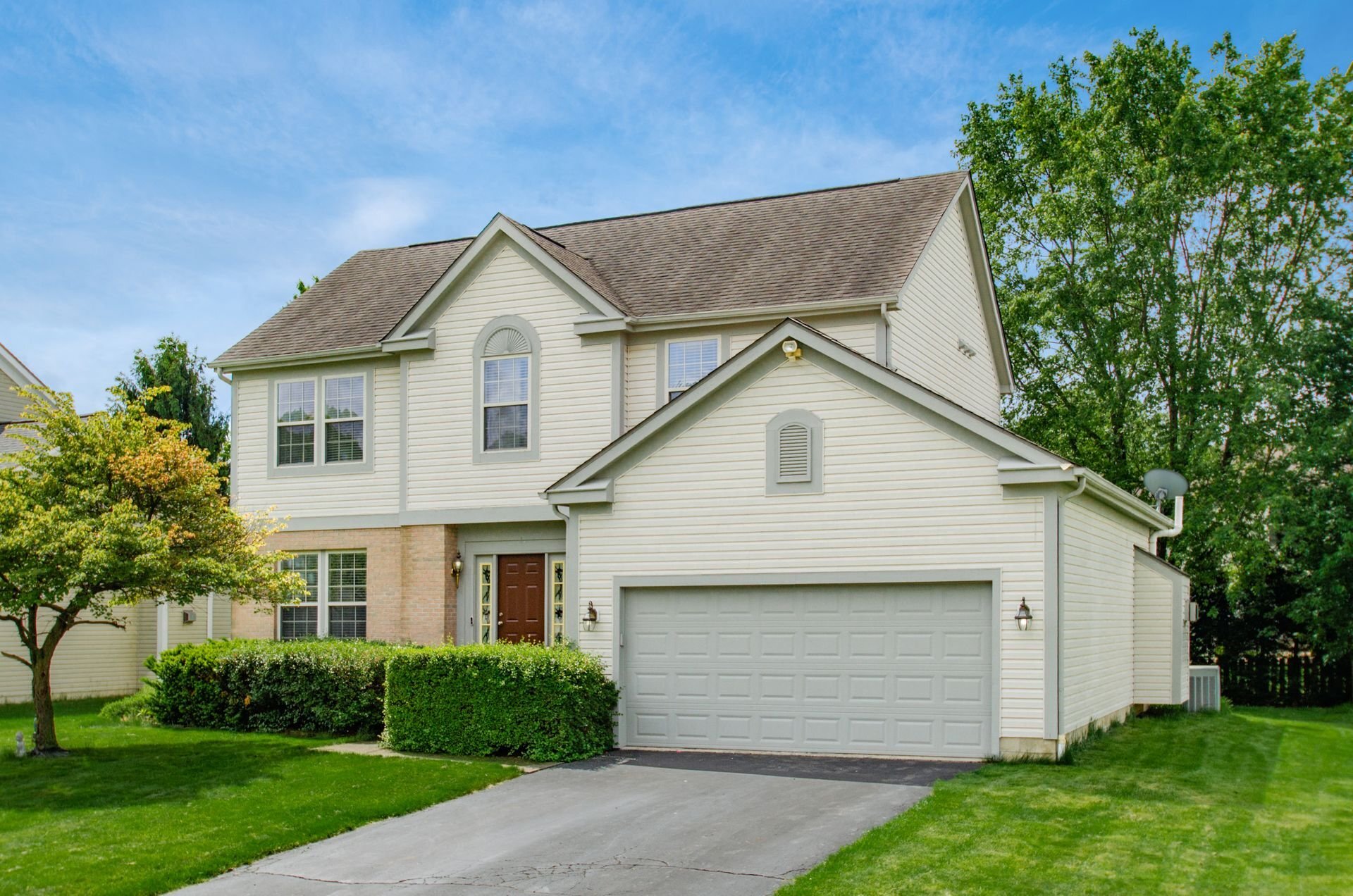 Building Photo - 1208 Briarshore Way