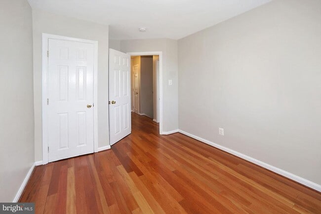 Building Photo - 1354 Adams St NE