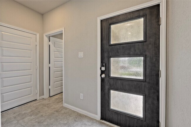 Building Photo - 17502 Rosette Grass Dr