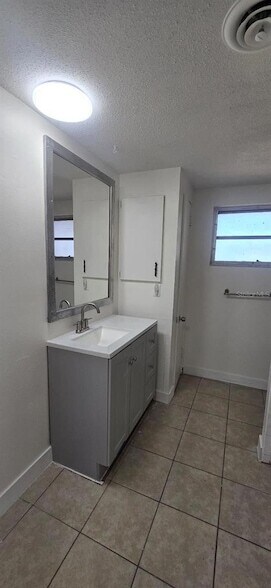 Building Photo - 36 Tulane Rd