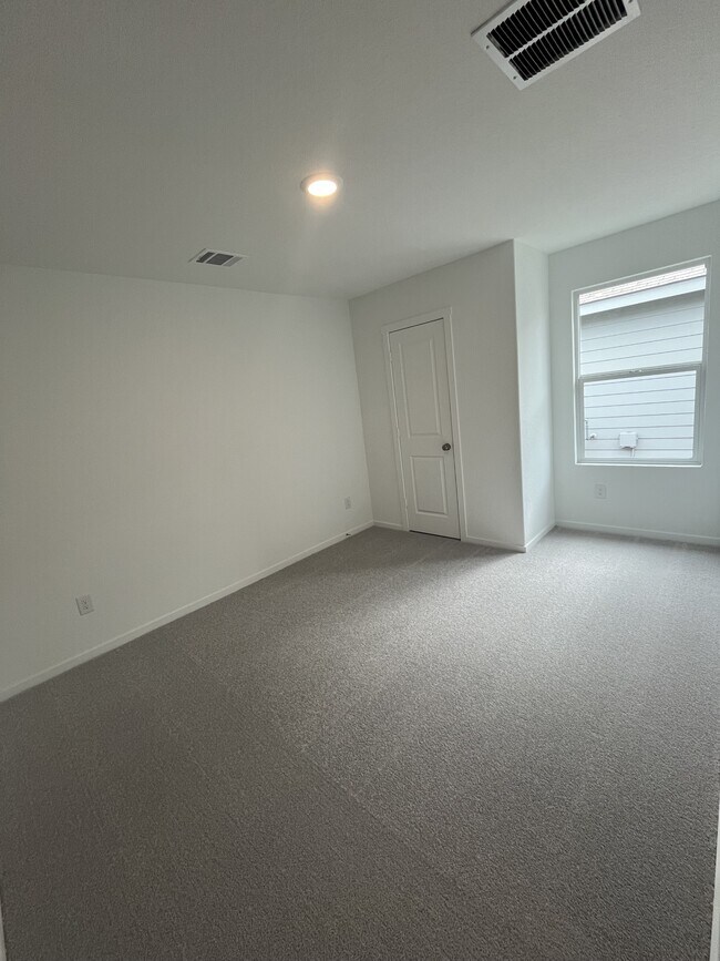 Building Photo - 5716 Alope Wy