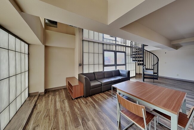 Building Photo - 119 Stanton Ave