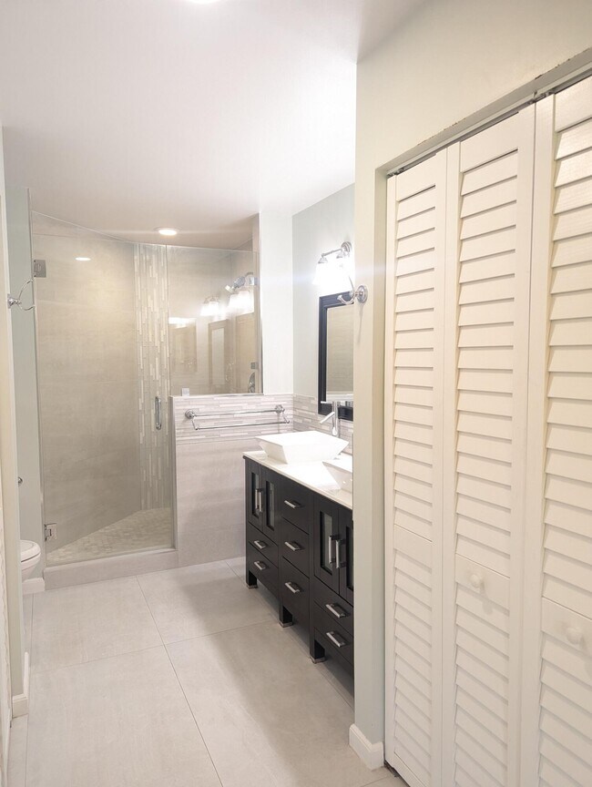 Building Photo - 12676 Shoreline Dr