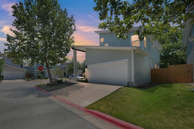 Primary Photo - 7408 Brynner St