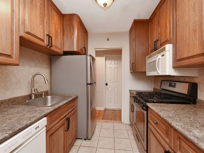 Galley Kitchen - 5 Schenck Ave