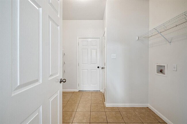 Building Photo - 4101 Bandice Ln