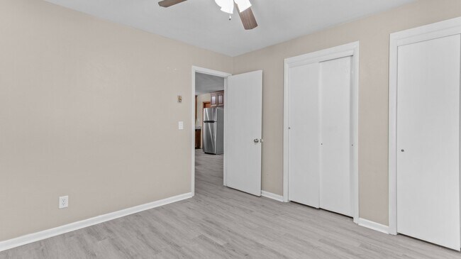 Building Photo - 9103 Hammett Ave