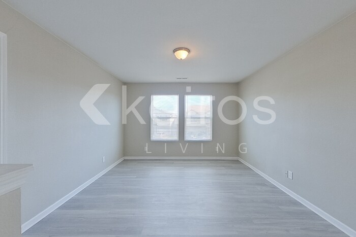 Building Photo - 100 Farmington Dr