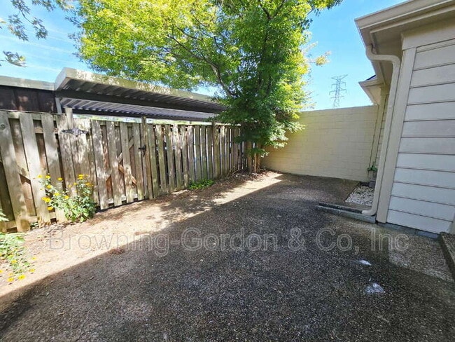 Building Photo - 833 General George Patton Dr