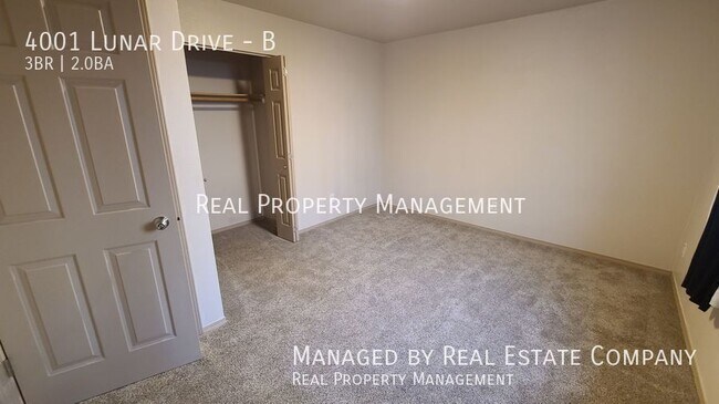 Building Photo - 4001 Lunar Dr