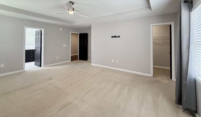 Building Photo - 4604 Miller Dr