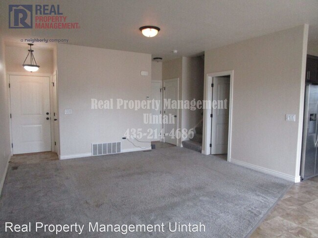 Building Photo - 3 br, 2.5 bath House - 407 E Gray Fox Lane