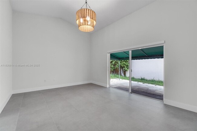Building Photo - 5212 NW 112th Ct