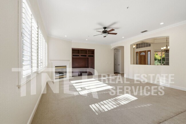 Building Photo - 4616 Gatwick Way