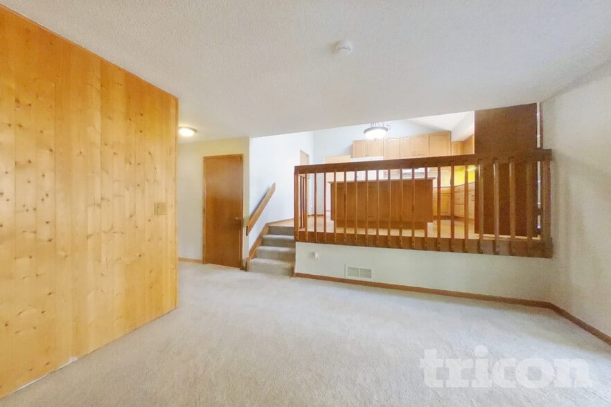 Building Photo - 17490 E Eldorado Cir