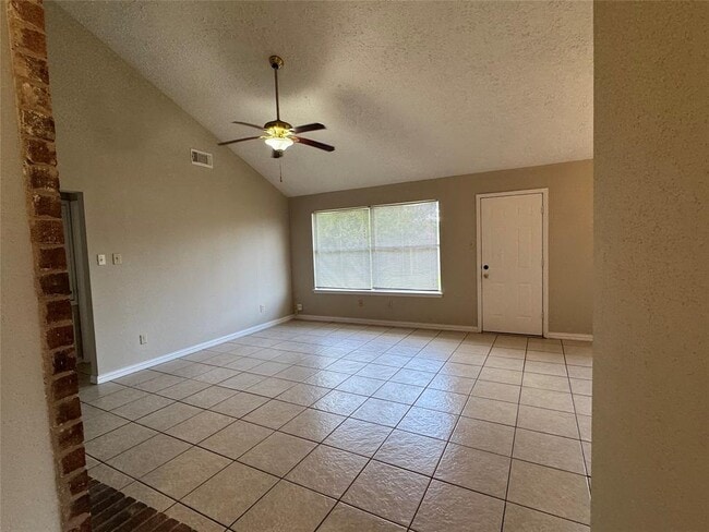 Building Photo - 16427 Skeet Ct