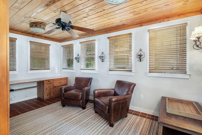 Building Photo - 710 Claremore Dr