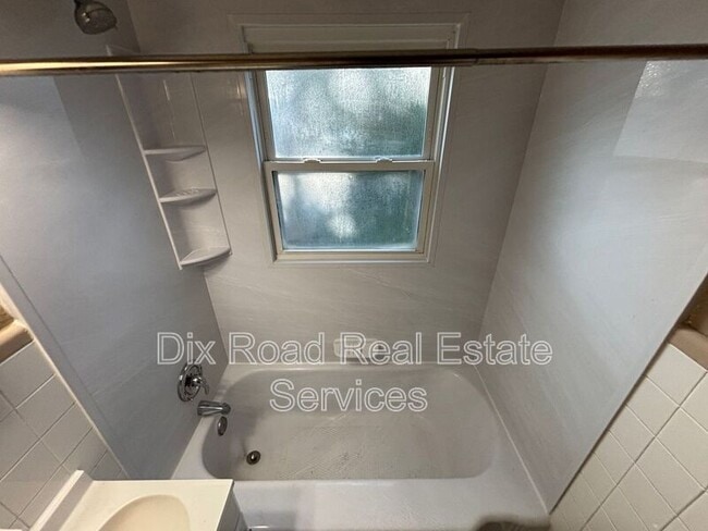 Building Photo - 645 Swigart Dr