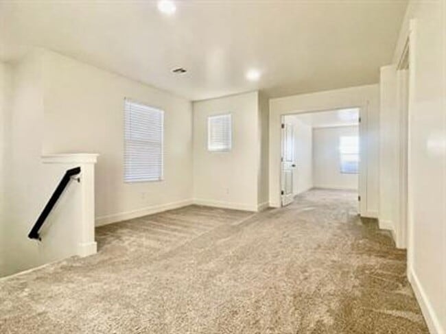 Building Photo - Beautiful 4-Bedroom Modern Home in St. George