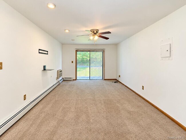Building Photo - 248 Concord Ln