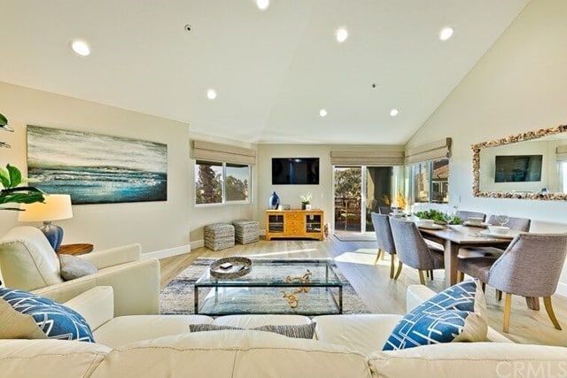 Building Photo - 420 Lake St