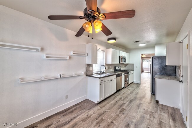 Building Photo - 7219 Nordic Lights Dr