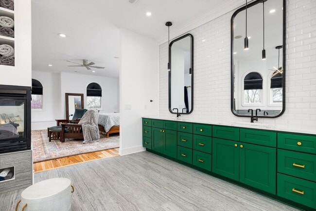 Building Photo - Located in the gated Valhalla community in Brentwood