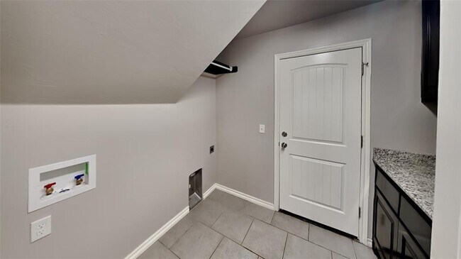 Building Photo - 8208 NW 158th St