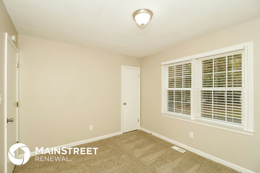 Building Photo - 7729 St James Ct