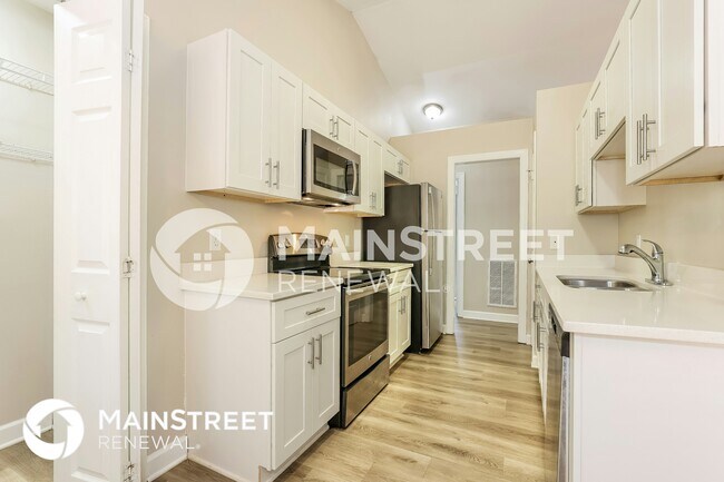 Building Photo - 1107 Foxhaven Dr