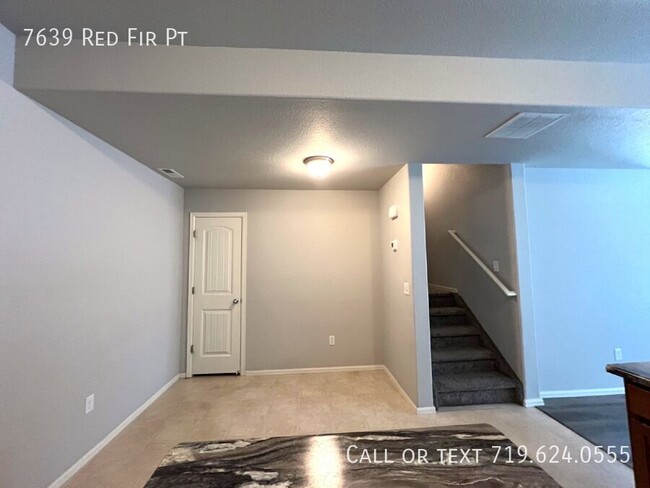 Building Photo - Contemporary, light-filled townhouse avail...