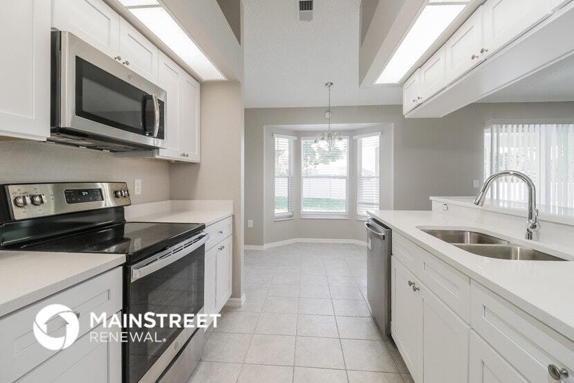 Building Photo - 8358 Natoma St