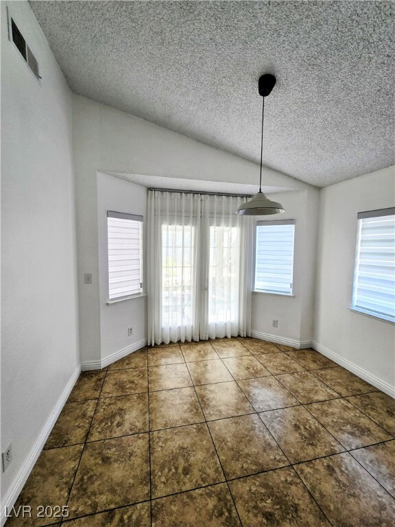 Building Photo - 9104 Quiet Cove Way
