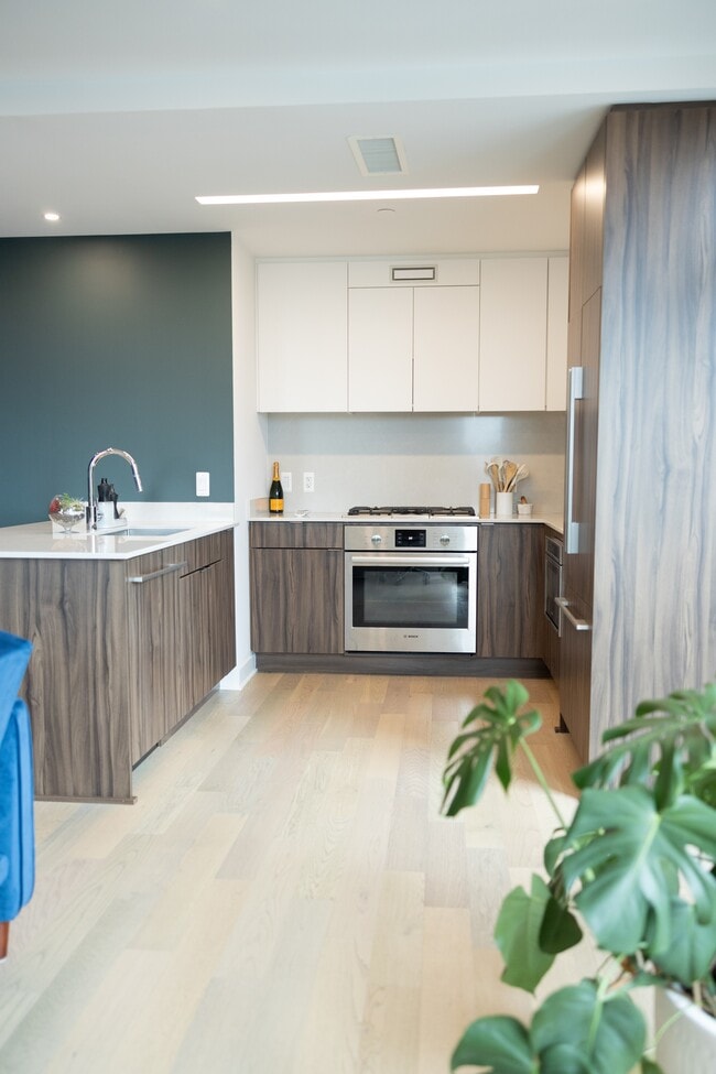 Building Photo - 37 L St SE