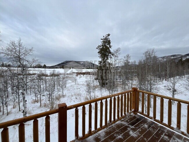 Building Photo - 33181 Wenatchi Trail