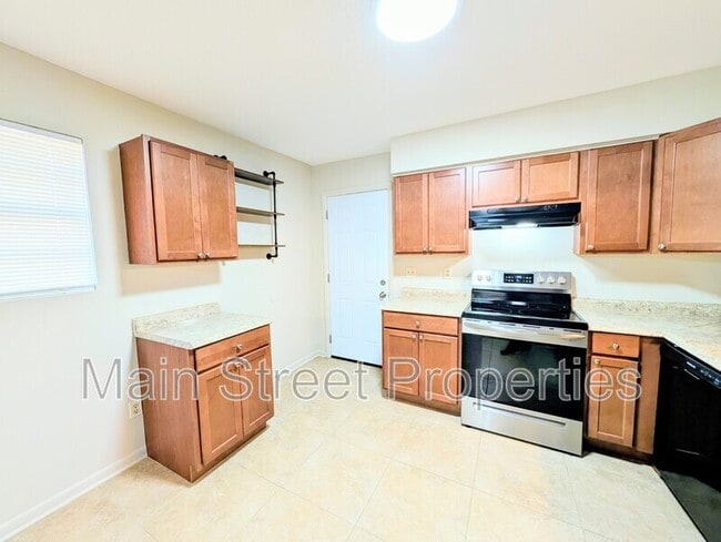 Building Photo - 23 Redwood Cir