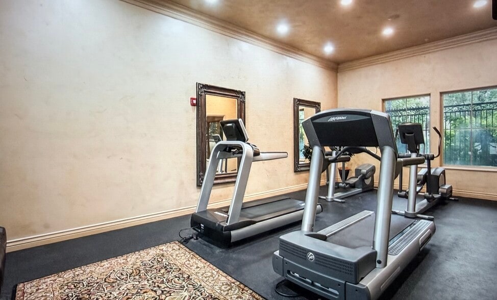 Building Photo - 930 N 980 W