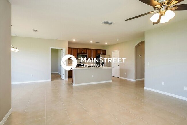 Building Photo - 3 Bedroom Pet-Friendly Home in Cape Coral, FL with Main Street Renewal