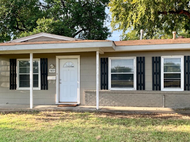Building Photo - 5853 Holloway St