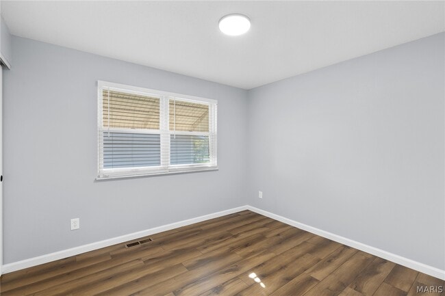 Building Photo - 606 Rue Montand Dr