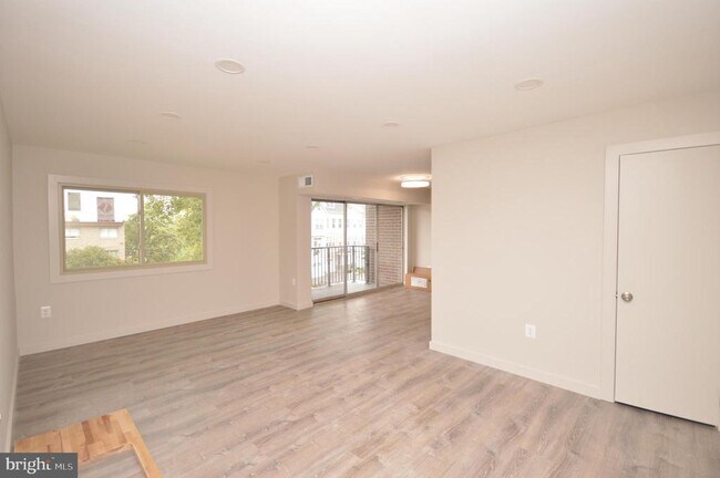 Building Photo - 12705 Dara Dr